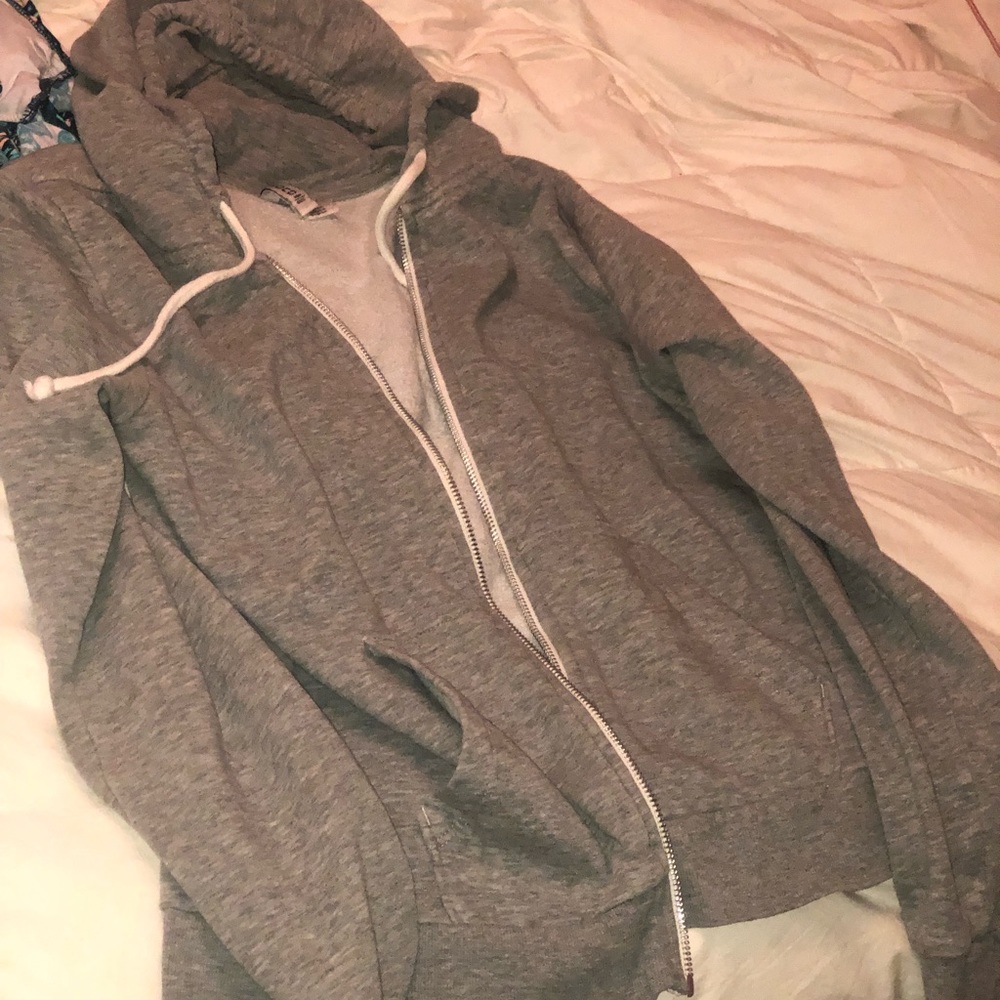 H and m sweater